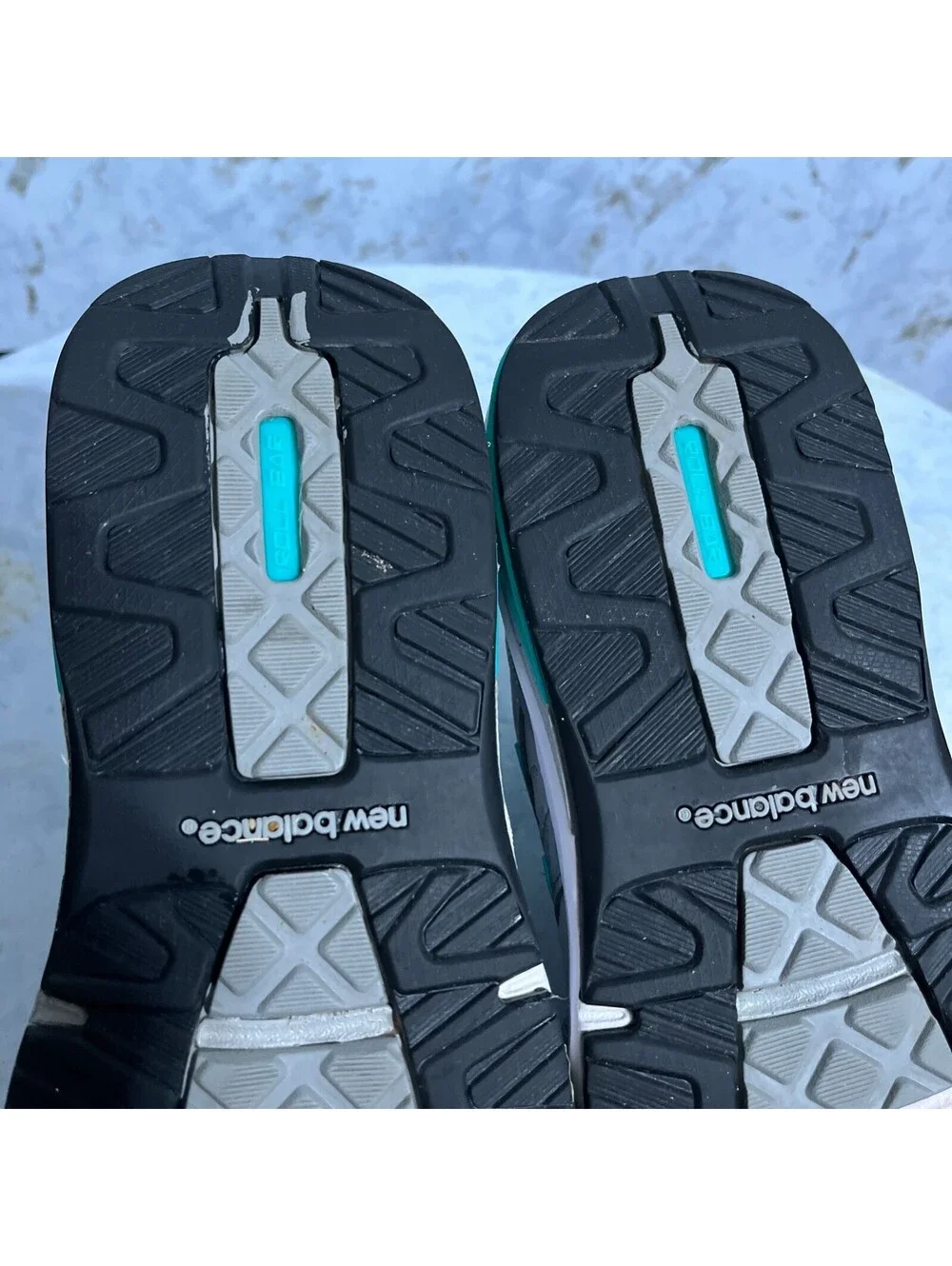 New Balance midfoot heel